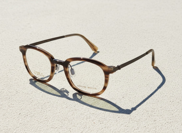 Kael | Light Brown Tortoiseshell Square